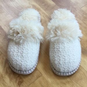 Lovely knit scuff by Gaahuu size S